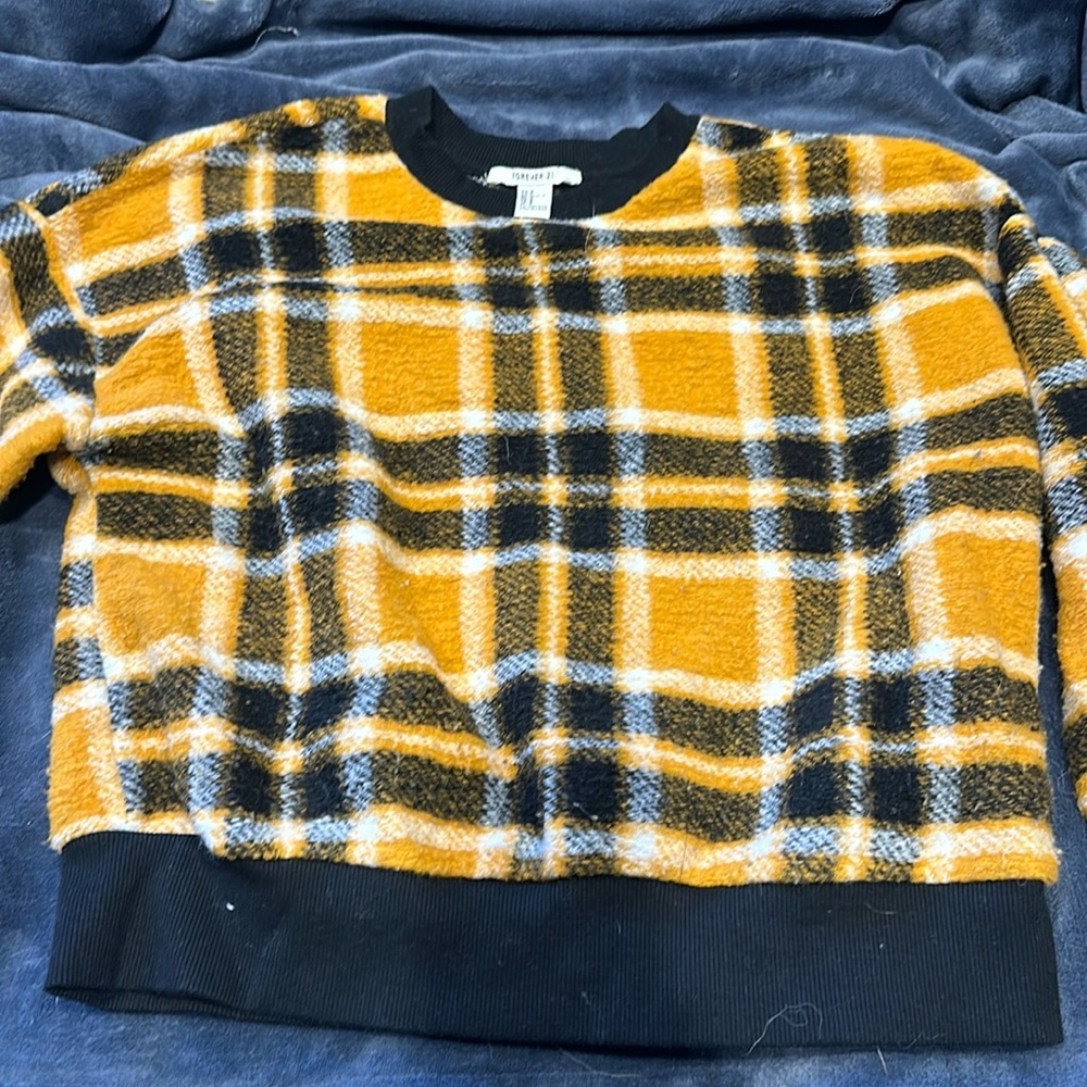 Forever 21 size small sweater EUC